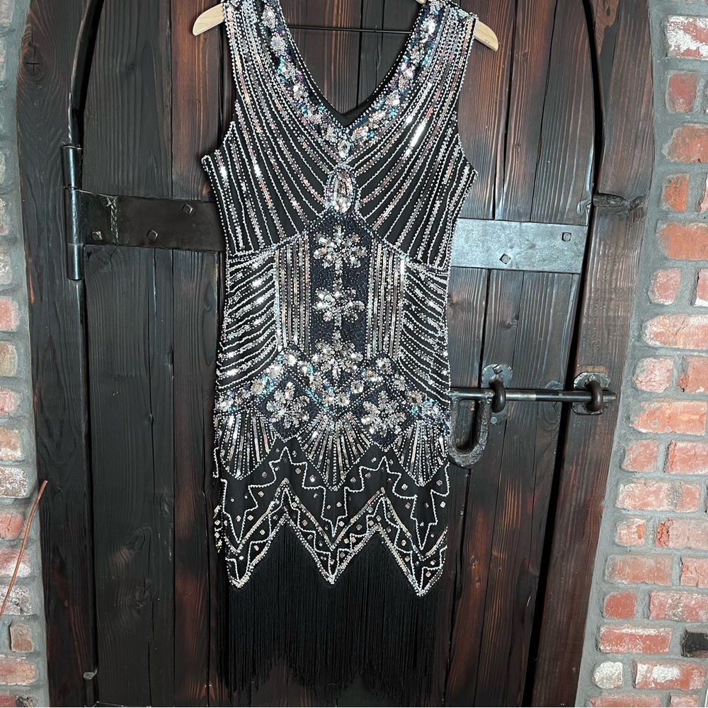 Black sequin fringe bottom dress L